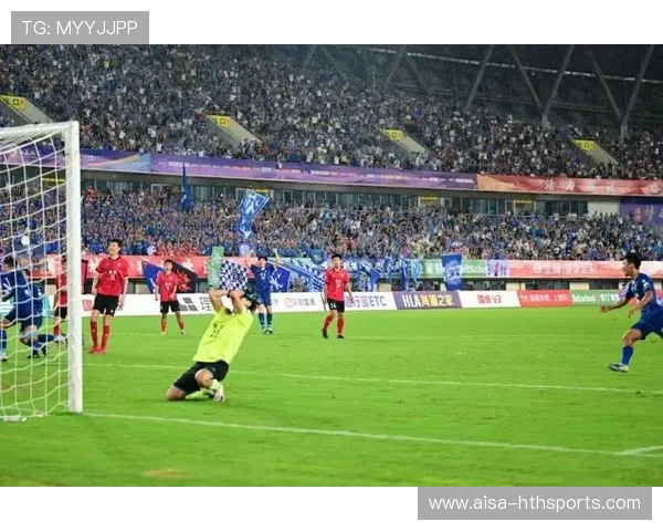 足球场上的“夺门之战”——队友为了破门权引发的热议