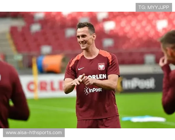 尤文米利克头球抢点训练全面解析:恢复背后的坚持与突破 尤文米利克头球抢点训练全面解析:恢复背后的坚持与突破