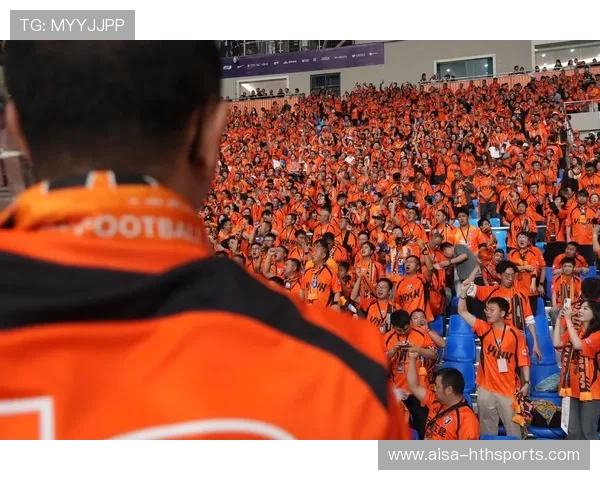 云南玉昆一脚直传差点撕开正中路线