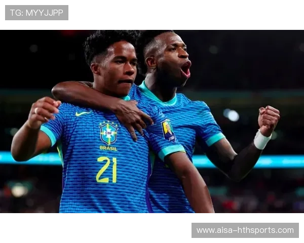 维尼修斯边线连续突破创造绝佳传中机会：速度、技巧与进攻艺术的巅峰演绎